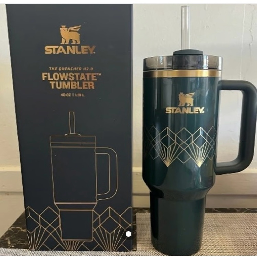 NIB! Stanley DECO COLLECTION QUENCHER H2.0 FLOWSTATE™ TUMBLER | 40 OZ